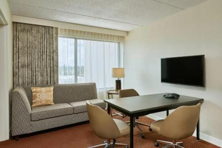 Sheraton Portland Airport - 51