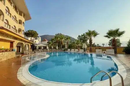 Fortuna Beach - 9
