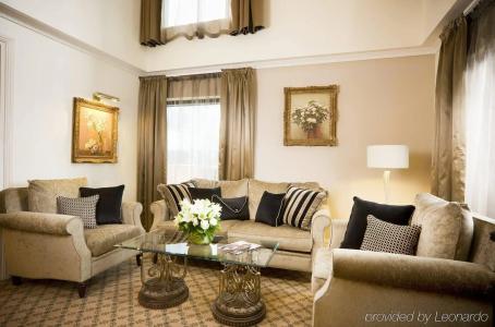 Stamford Plaza - 43