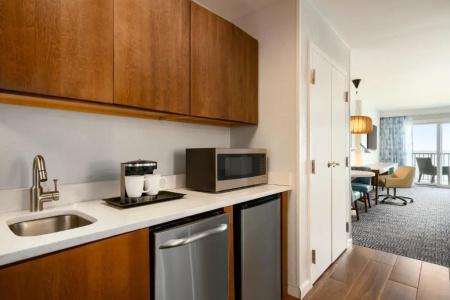 DoubleTree by Hilton Ocean City Oceanfront - 56