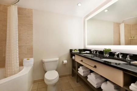 Hilton Suites Oceanfront - 42