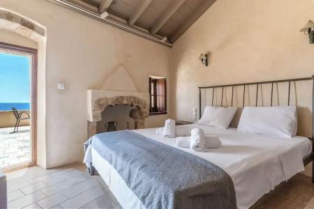 Goulas Traditional Guesthouse - 94