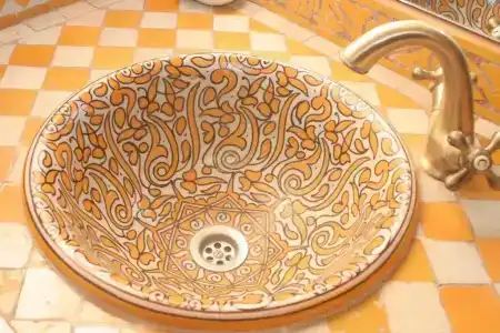 Riad Losra - 37