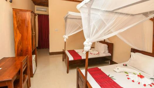 Amaan Beach Bungalows - 5