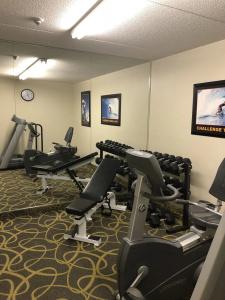 Comfort & Suites - 21