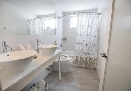 Waterside and Suites - 7