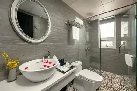 Shining Central & Spa - 34