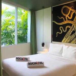SocialTel Samui - Adults - 24