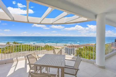 La Mer Sunshine Beachfront - 89