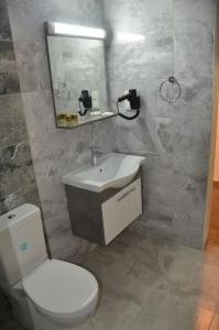 Piyes Otel - 83
