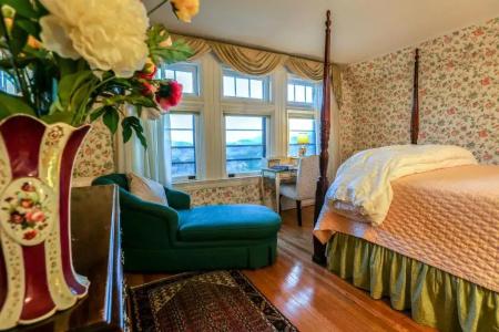 Wilburton Inn - 121