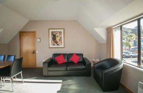 Allan Court - 58