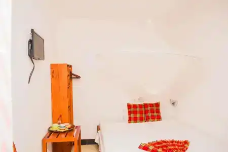 Stonetown View Inn - 50