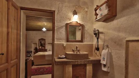 Phocas Cave Suites - 49