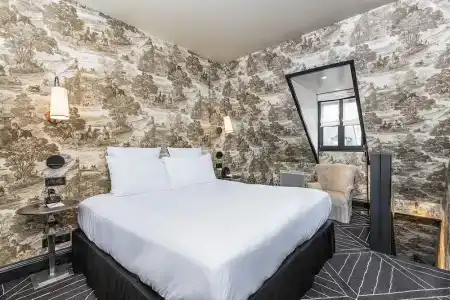 Le Pavillon de la Reine & Spa - Small Luxurys of the World - 84
