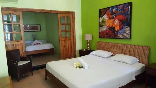 Beau Vallon Bungalows - 16
