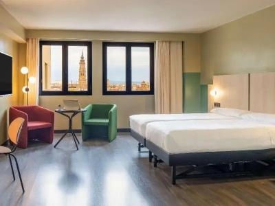 Ibis Styles Zaragoza Ramiro I - 57