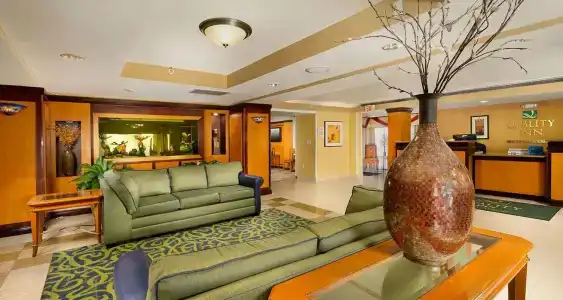 Quality Inn Miami Airport - Doral - 1