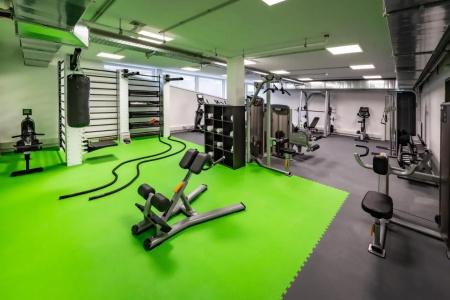 Loginn Stuttgart Zuffenhausen - 30