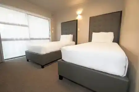 Middlemore - 32