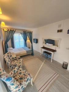 Tarcin Alacati - 50
