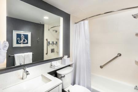 Four Points by Sheraton Los Angeles Westside - 7