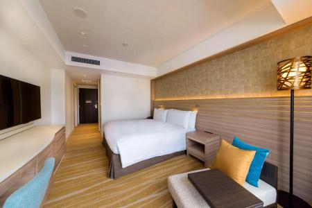 DoubleTree by Hilton Okinawa Chatan Resort - 6