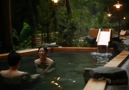 Yamanaka Onsen Hanatsubaki - 40