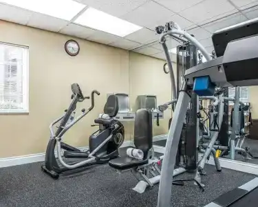 Quality Suites Atlanta Buckhead Village North - 18