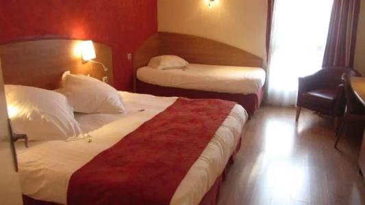 Kyriad Nîmes Ouest A9 - 40