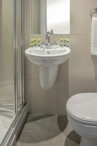 Queensway, Sure Collection by Best Western - 39