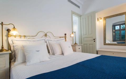 Four Seasons Hydra Luxury Suites - 32