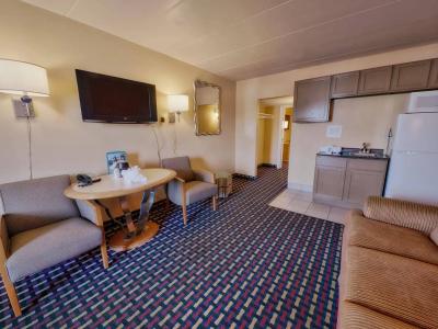 Seashire Inn & Suites - 28