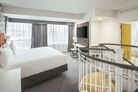DoubleTree by Hilton Manchester Piccadilly - 40