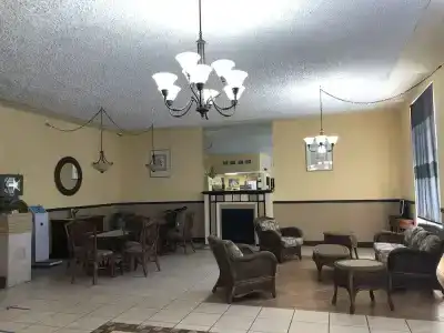 Lombardy Inn - 20