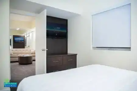 Crystal Beach Suites Oceanfront - 3