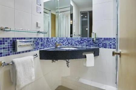 Holiday Inn Express Berlin City Centre West - 72