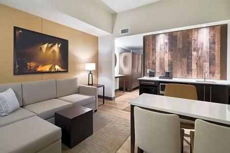 Embassy Suites by Hilton Nashville - 39
