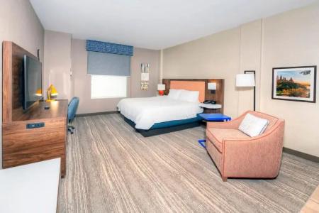 Hampton by Hilton - 38