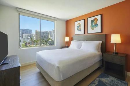 Courtyard by Marriott Waikiki Beach - 92