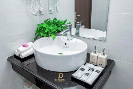 Trần Đạt - 19