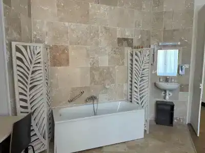De La Paix - 8