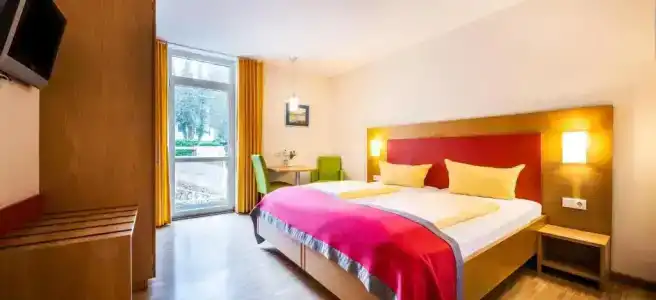 Schroeders Stadtwaldhotel - 1