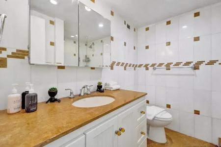 The Alexander All Suites - 800