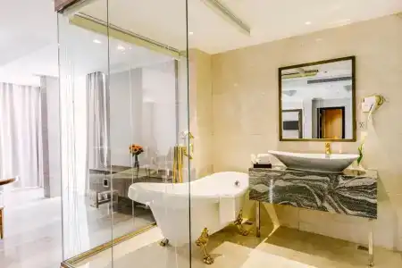 Winsuites Saigon - 7
