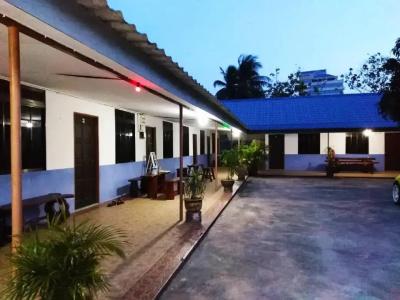 Rose Inn - 5