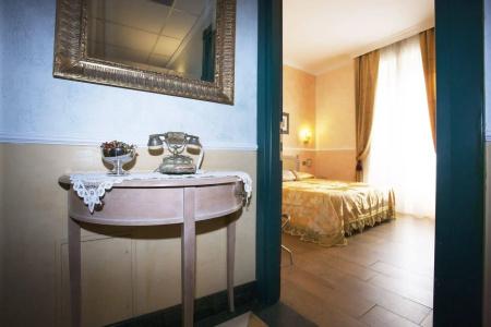 Doria Palace Boutique - 6