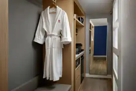 Montreal Marriott Chateau Champlain - 25