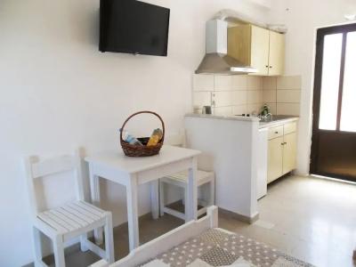 Marilena & Studios - 60
