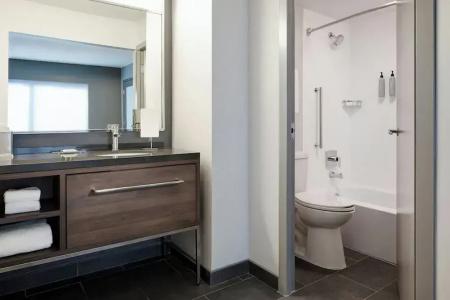 Courtyard by Marriott Chicago Downtown/River North - 58